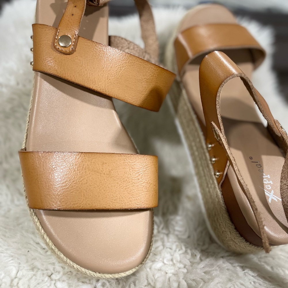 Marlow Tan Espadrilles with Minimalist Design